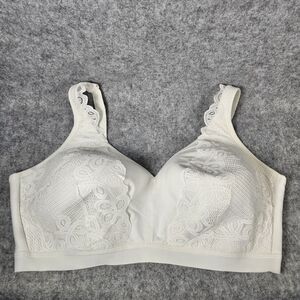 Cacique Lightly Lined No Wire White Floral Lace Bra Full Figure 44G READ